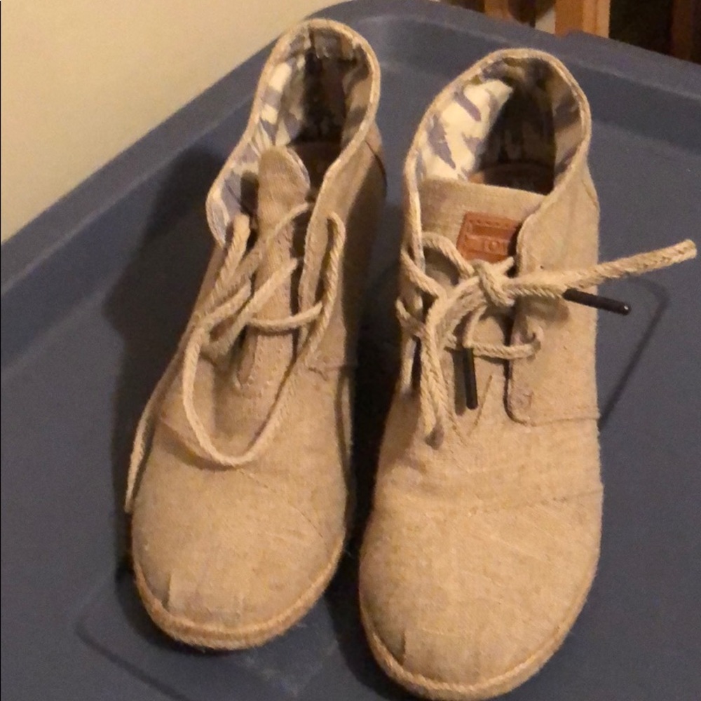 Toms Wedge Booties